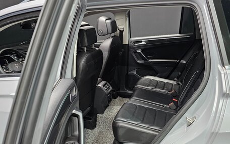 Volkswagen Tiguan II, 2022 год, 2 860 111 рублей, 13 фотография