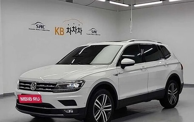 Volkswagen Tiguan II, 2022 год, 2 290 300 рублей, 1 фотография