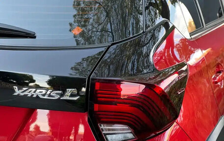 Toyota Yaris XP150 рестайлинг, 2022 год, 930 000 рублей, 10 фотография
