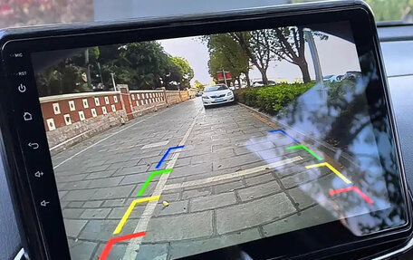 Toyota Yaris XP150 рестайлинг, 2022 год, 930 000 рублей, 23 фотография