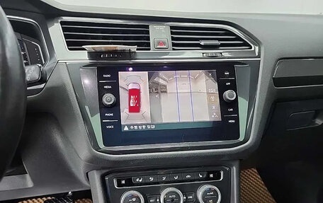 Volkswagen Tiguan II, 2022 год, 2 290 300 рублей, 7 фотография