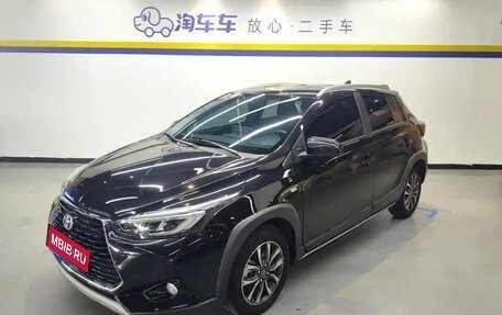 Toyota Yaris XP150 рестайлинг, 2022 год, 1 000 000 рублей, 1 фотография