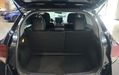 Toyota Yaris XP150 рестайлинг, 2022 год, 1 000 000 рублей, 4 фотография