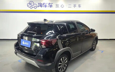 Toyota Yaris XP150 рестайлинг, 2022 год, 1 000 000 рублей, 3 фотография