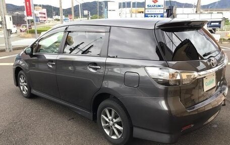 Toyota Wish II, 2016 год, 1 330 000 рублей, 4 фотография