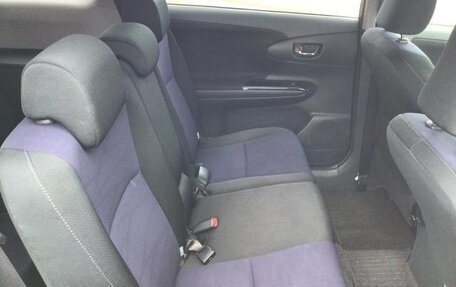 Toyota Wish II, 2016 год, 1 330 000 рублей, 20 фотография