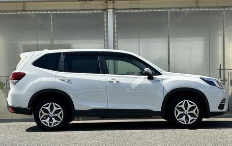 Subaru Forester, 2022 год, 2 355 000 рублей, 4 фотография