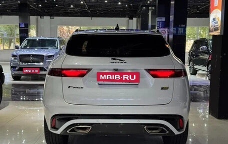 Jaguar F-Pace, 2022 год, 3 900 000 рублей, 4 фотография