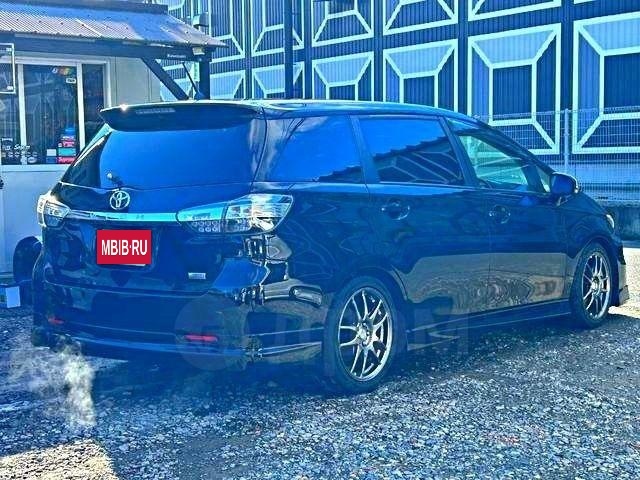 Toyota Wish II рестайлинг, 2017 год, 1 110 000 рублей, 6 фотография