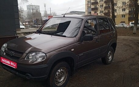 Chevrolet Niva I рестайлинг, 2013 год, 430 000 рублей, 2 фотография
