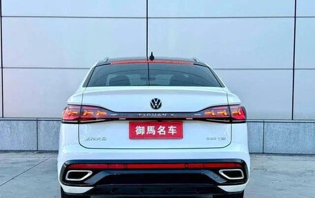 Volkswagen Tiguan II, 2021 год, 2 600 000 рублей, 4 фотография