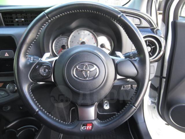 Toyota Vitz XP130 рестайлинг, 2019 год, 869 000 рублей, 9 фотография