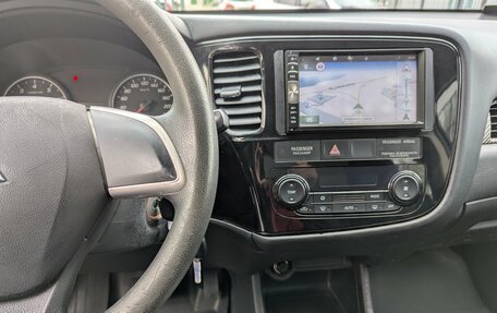 Mitsubishi Outlander III рестайлинг 3, 2014 год, 1 115 000 рублей, 19 фотография