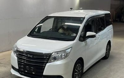 Toyota Noah III, 2015 год, 2 300 000 рублей, 1 фотография