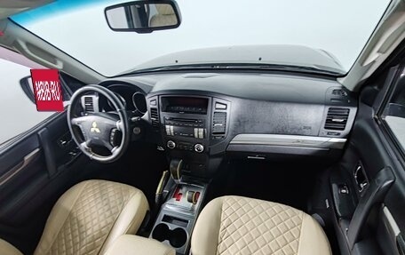 Mitsubishi Pajero IV, 2011 год, 1 985 000 рублей, 11 фотография