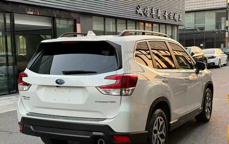 Subaru Forester, 2021 год, 3 000 000 рублей, 5 фотография