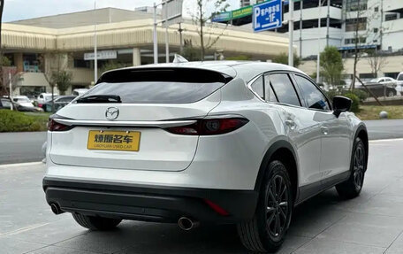 Mazda CX-4, 2021 год, 1 945 000 рублей, 4 фотография