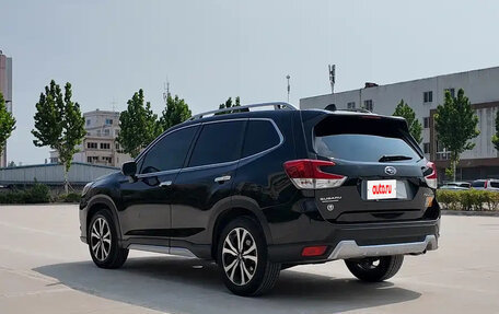 Subaru Forester, 2022 год, 2 000 000 рублей, 6 фотография