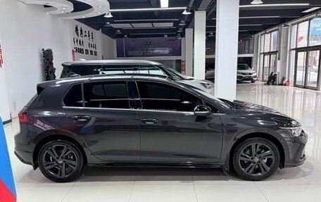 Volkswagen Golf VIII, 2022 год, 2 050 004 рублей, 4 фотография