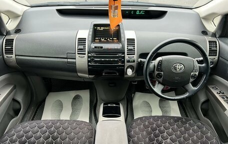 Toyota Prius, 2008 год, 779 000 рублей, 16 фотография