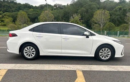 Toyota Corolla, 2022 год, 1 290 000 рублей, 3 фотография