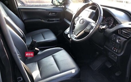 Toyota Esquire I, 2021 год, 2 100 000 рублей, 5 фотография