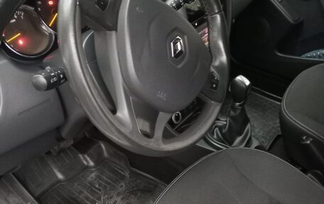 Renault Duster I рестайлинг, 2018 год, 970 000 рублей, 10 фотография