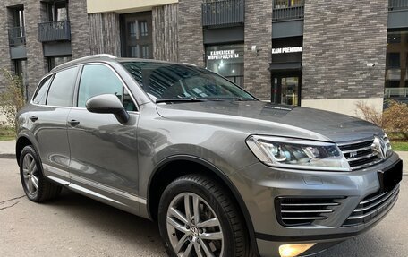 Volkswagen Touareg III, 2016 год, 3 075 000 рублей, 3 фотография