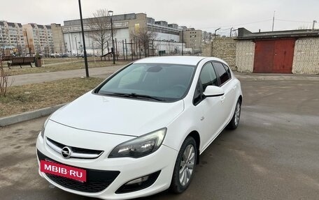 Opel Astra J, 2014 год, 820 000 рублей, 2 фотография