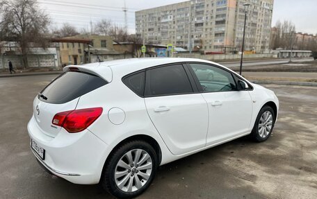 Opel Astra J, 2014 год, 820 000 рублей, 4 фотография