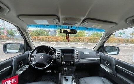 Mitsubishi Pajero IV, 2015 год, 3 025 000 рублей, 10 фотография