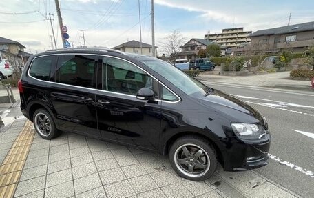 Volkswagen Sharan II, 2012 год, 900 000 рублей, 3 фотография