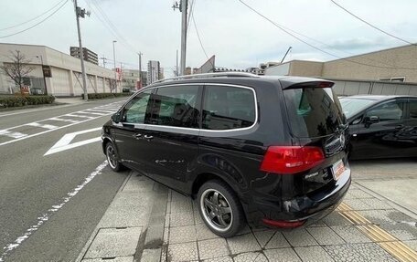 Volkswagen Sharan II, 2012 год, 900 000 рублей, 4 фотография