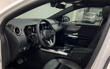 Mercedes-Benz GLA, 2022 год, 2 400 000 рублей, 9 фотография