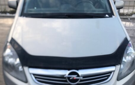 Opel Zafira B, 2011 год, 550 000 рублей, 1 фотография