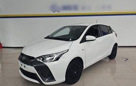 Toyota Yaris, 2022 год, 1 240 004 рублей, 1 фотография