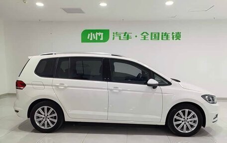 Volkswagen Touran III, 2021 год, 2 147 000 рублей, 15 фотография