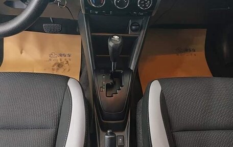 Toyota Yaris, 2022 год, 1 240 004 рублей, 8 фотография