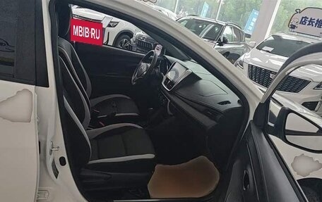 Toyota Yaris, 2022 год, 1 240 004 рублей, 5 фотография