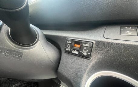 Toyota Sienta II, 2022 год, 1 074 000 рублей, 15 фотография