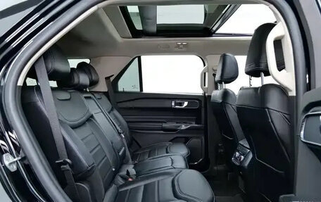 Ford Explorer VI, 2023 год, 6 991 000 рублей, 10 фотография