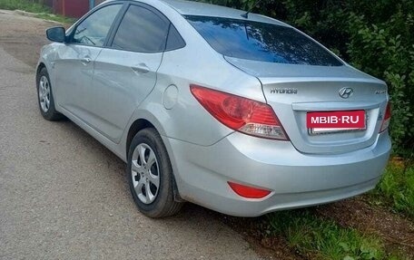 Hyundai Solaris II рестайлинг, 2012 год, 550 000 рублей, 4 фотография