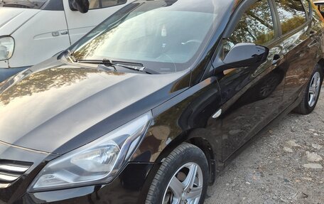 Hyundai Solaris II рестайлинг, 2016 год, 600 000 рублей, 1 фотография