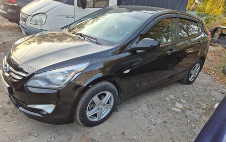 Hyundai Solaris II рестайлинг, 2016 год, 600 000 рублей, 3 фотография