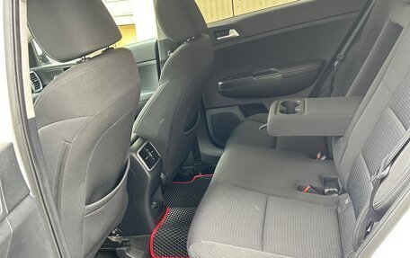 KIA Sportage IV рестайлинг, 2018 год, 2 290 000 рублей, 15 фотография