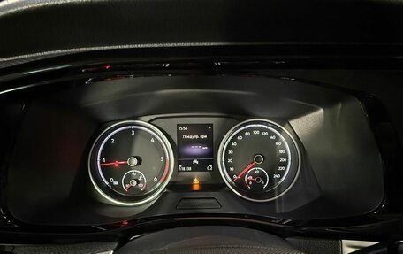 Volkswagen Multivan T6 рестайлинг, 2020 год, 6 700 000 рублей, 4 фотография