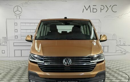 Volkswagen Multivan T6 рестайлинг, 2020 год, 6 700 000 рублей, 2 фотография