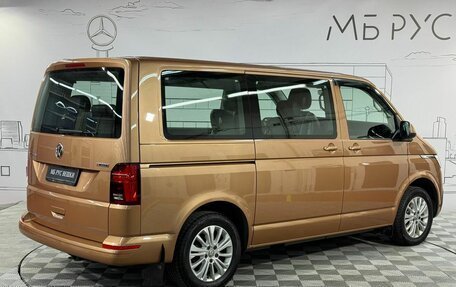 Volkswagen Multivan T6 рестайлинг, 2020 год, 6 700 000 рублей, 6 фотография