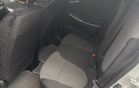 Hyundai Solaris II рестайлинг, 2011 год, 740 000 рублей, 8 фотография