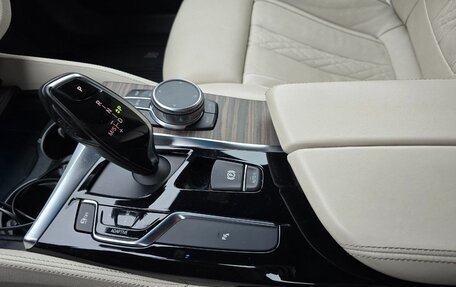 BMW 5 серия, 2018 год, 3 850 000 рублей, 19 фотография